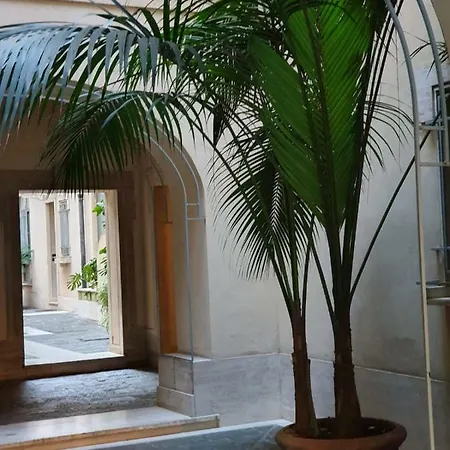 Vecchia House *