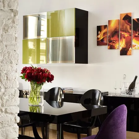 Apartment Lifestyle *