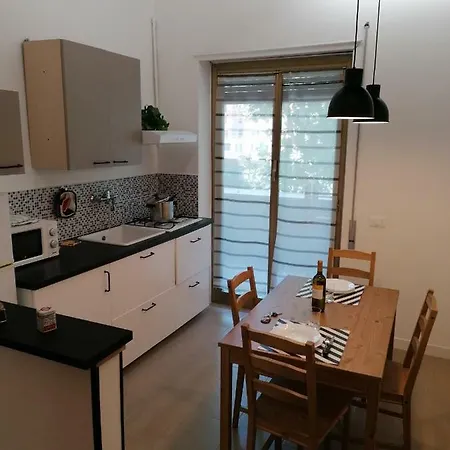 Apartment Chroma Italy - Doctor House Rome