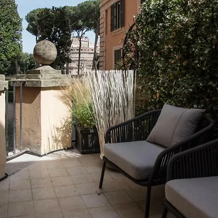 Domus Alberico Konukevi Roma