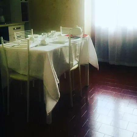 Vanessa Apartment *