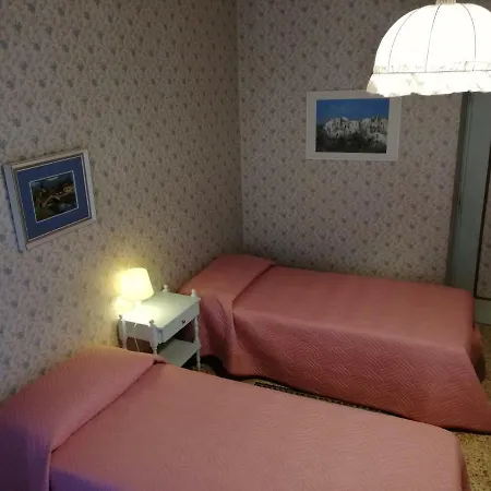 Bed & Breakfast Myriam 3*