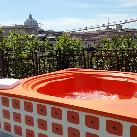 Orange Hotel