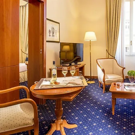 Empire Hotel 4*