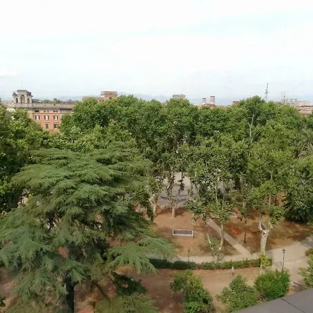 Apartment Elegant Attic With Terrace 1 Mt Subway. Nidoluisa Rome