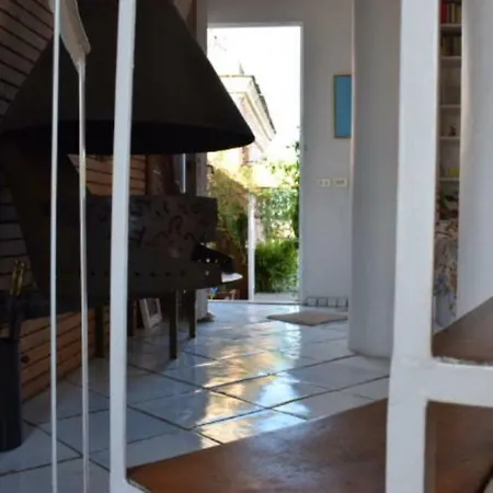 Elegant Attic With Terrace 1 Mt Subway. Nidoluisa *