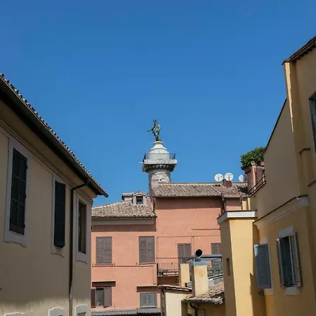 Casa Bella Adriano's Temple Affittacamere Roma