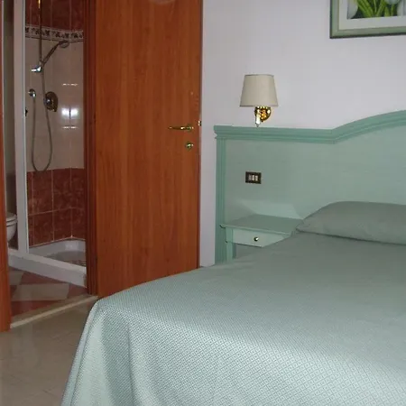 Chiara Stella Pensión 5*