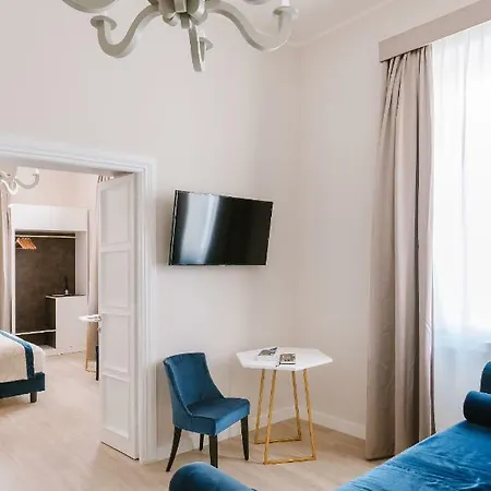 Rhea Silvia Luxury Navona Penzion 2*