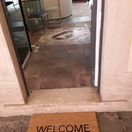 Vecchia House