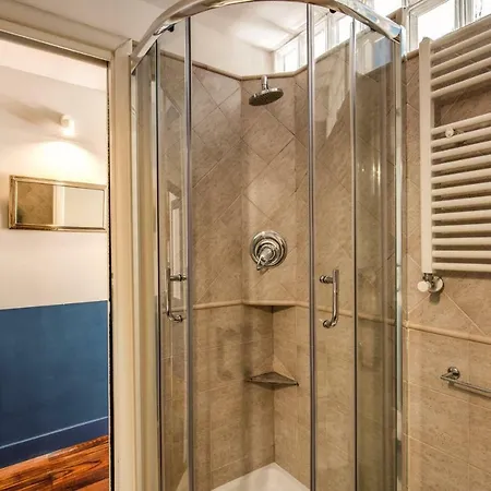 Trastevere Vintage 2 Bedroom 2nd Floor Apartment Rome