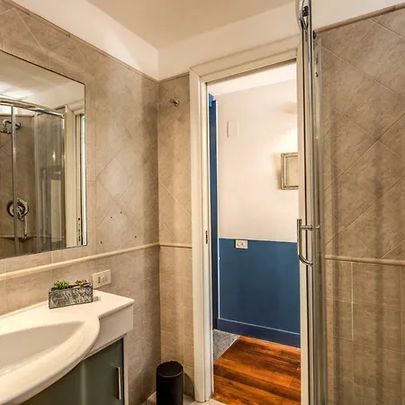 Trastevere Vintage 2 Bedroom 2nd Floor Apartment Rome