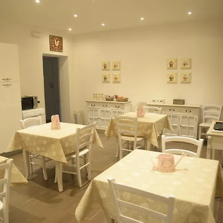בית הארחה O La Civetta Di Trastevere 3*