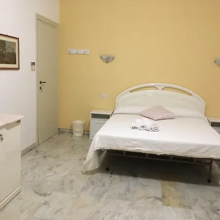 La Casa Di Chiara Rome