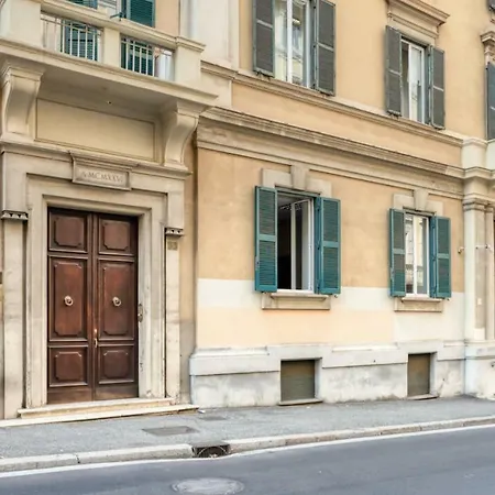 Apartment Nizza Bourgeois Family Rome