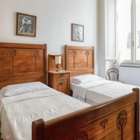 Apartment Nizza Bourgeois Family