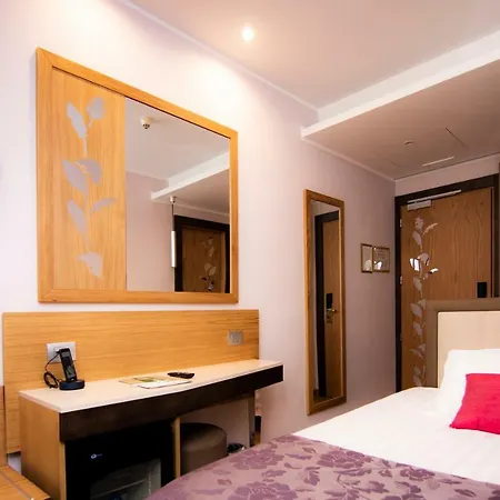 Vibe Nazionale Hotel Řím