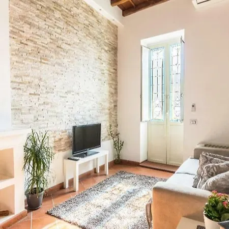 Holidays In Trastevere Apartment Rome