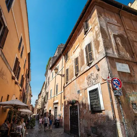Residenza Paola - 2br Trastevere Apartment *
