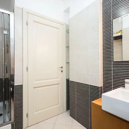 Boutique Domus River Terrace Apartment