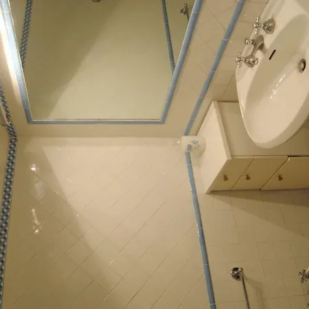 Apartment Pantheon White *