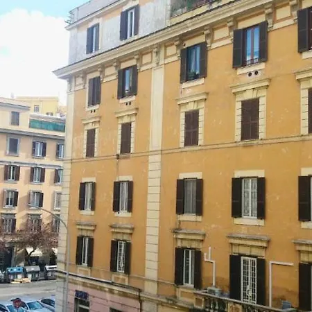 Apartment Emi House San Giovanni , Intero - 80 Mq *