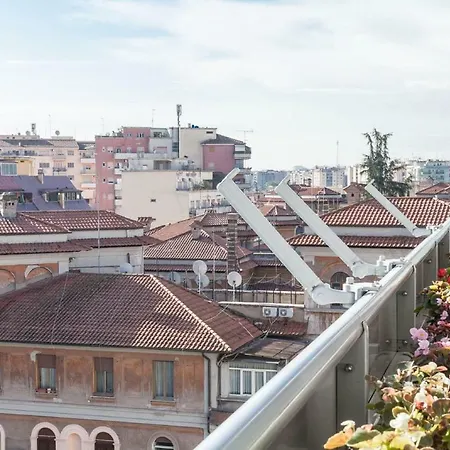 Boutique Domus River Terrace Apartment