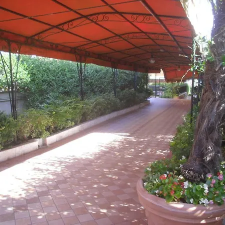 Lovely Little In Via Aurelia Apartment *
