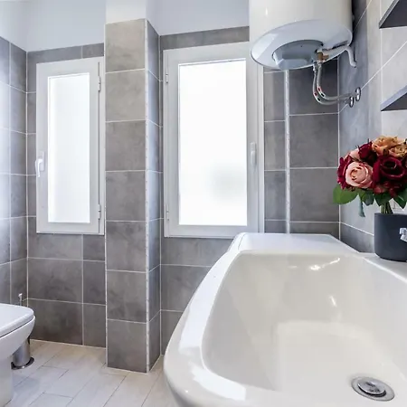 Marconi 94 - Apartment&private * Rome