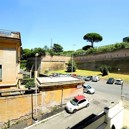 Apartment 46 Viale Vaticano Rome