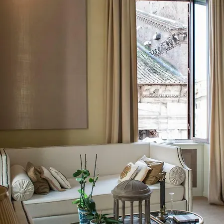 Luxurious Loft Facing The Pantheon Holiday home Rome
