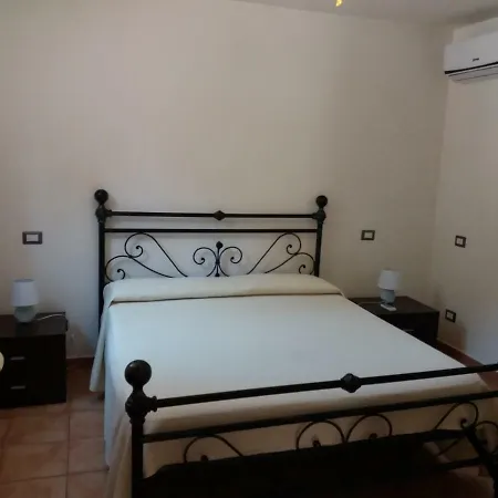Bed & Breakfast B&B Glicini 2*