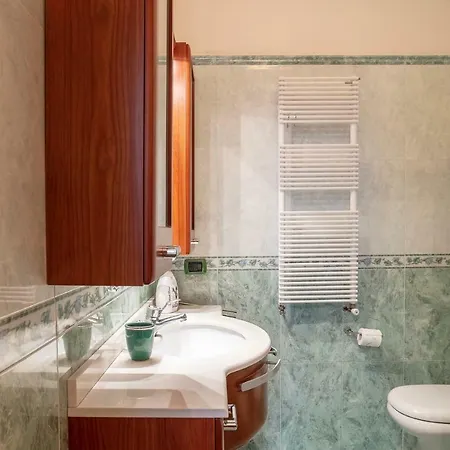 Residenza Contessa Costanza Holiday home Rome