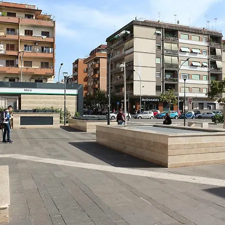 Apartment Domus Lauri Rome