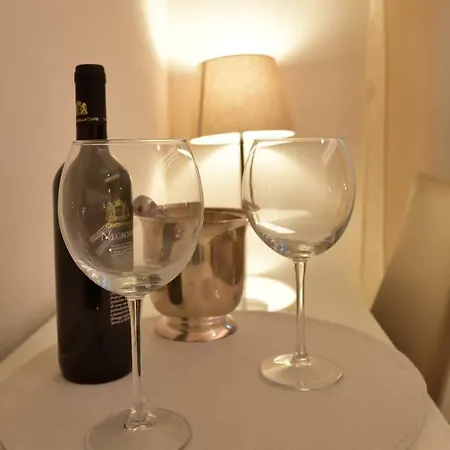 San Pietro Moonlight Luxury Rome