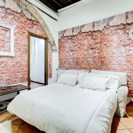 Loveromeapartments Campo De Fiori, Vatican Apartment *
