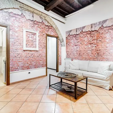 Loveromeapartments Campo De Fiori, Vatican Apartment *