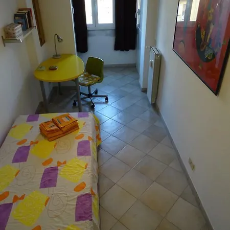 Casa Valeria Metro B1 Appartamento *