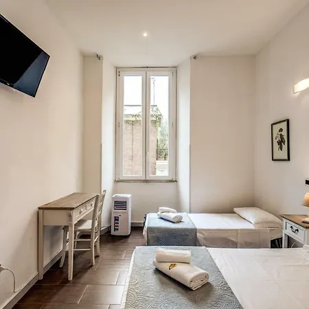 בית הארחה O La Civetta Di Trastevere 3*