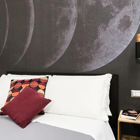 Colosseum Music Design Guest house *