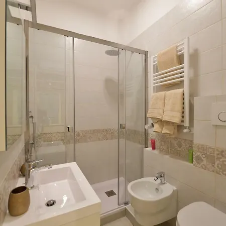 San Pietro Moonlight Luxury Apartment