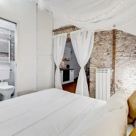 Loveromeapartments Campo De Fiori, Vatican