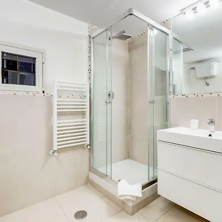 Apartment Rampa Mignanelli Charming