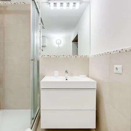 Apartment Rampa Mignanelli Charming