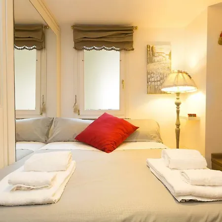 Apartment Pantheon Romantic Loft Rome