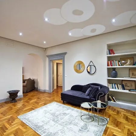 Carducci Luxury Apartamento *