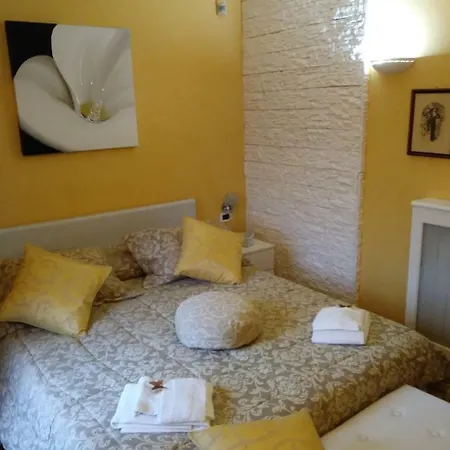 Rosso Frida Apartment Rome