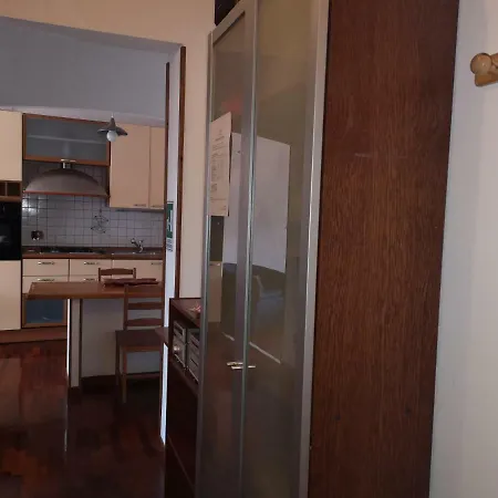 Checchi House * Rome