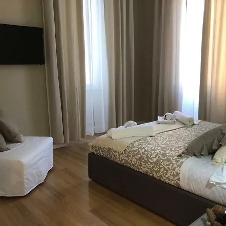 Pantheon Luxury Apartment *