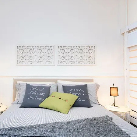 Lovely With Garden In Vatican Museums Trastevere Apartment *